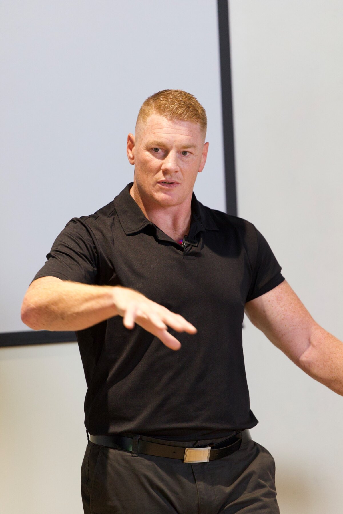 Shane Shackleton speaking during a performance and behaviour session